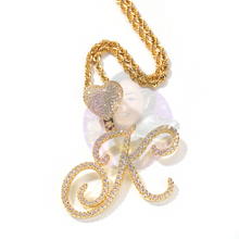 Cargar imagen en el visor de la galería, Heart Initial Necklaces